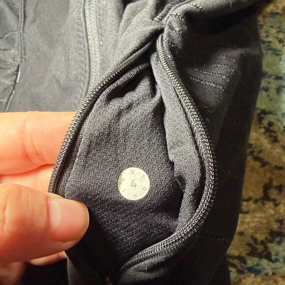 Lululemon jacket - Picture 3 of 5